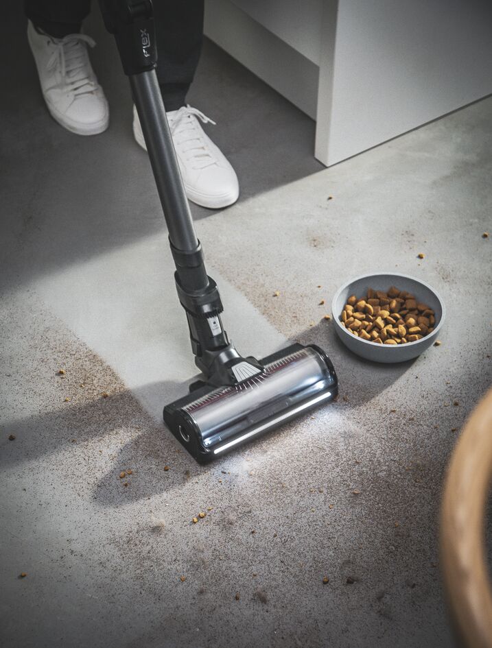 Maximal sugkraft 240 luftwatt och den senaste generationens munstycke för grundlig djuprengöring