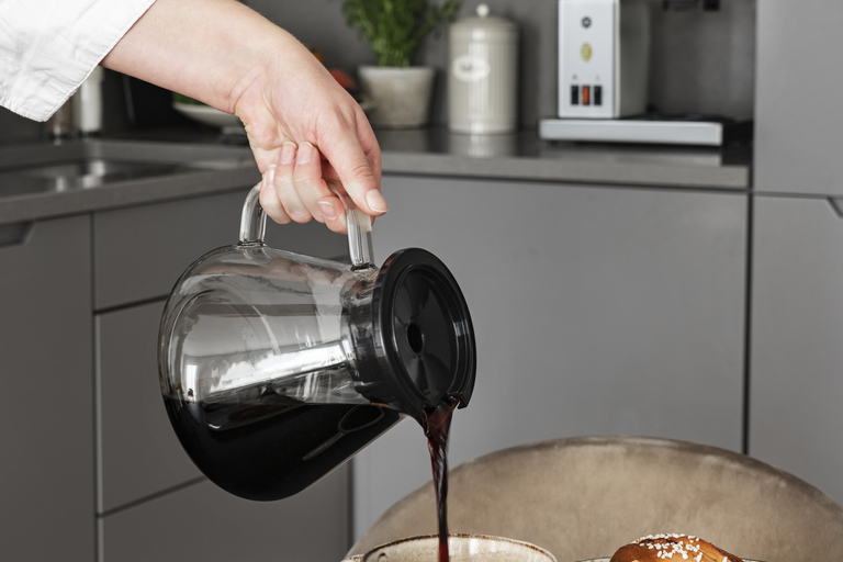 Hur avkalkar man sin kaffebryggare?