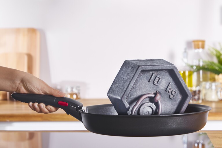 5 års garanti och en tjock aluminiumbas - 