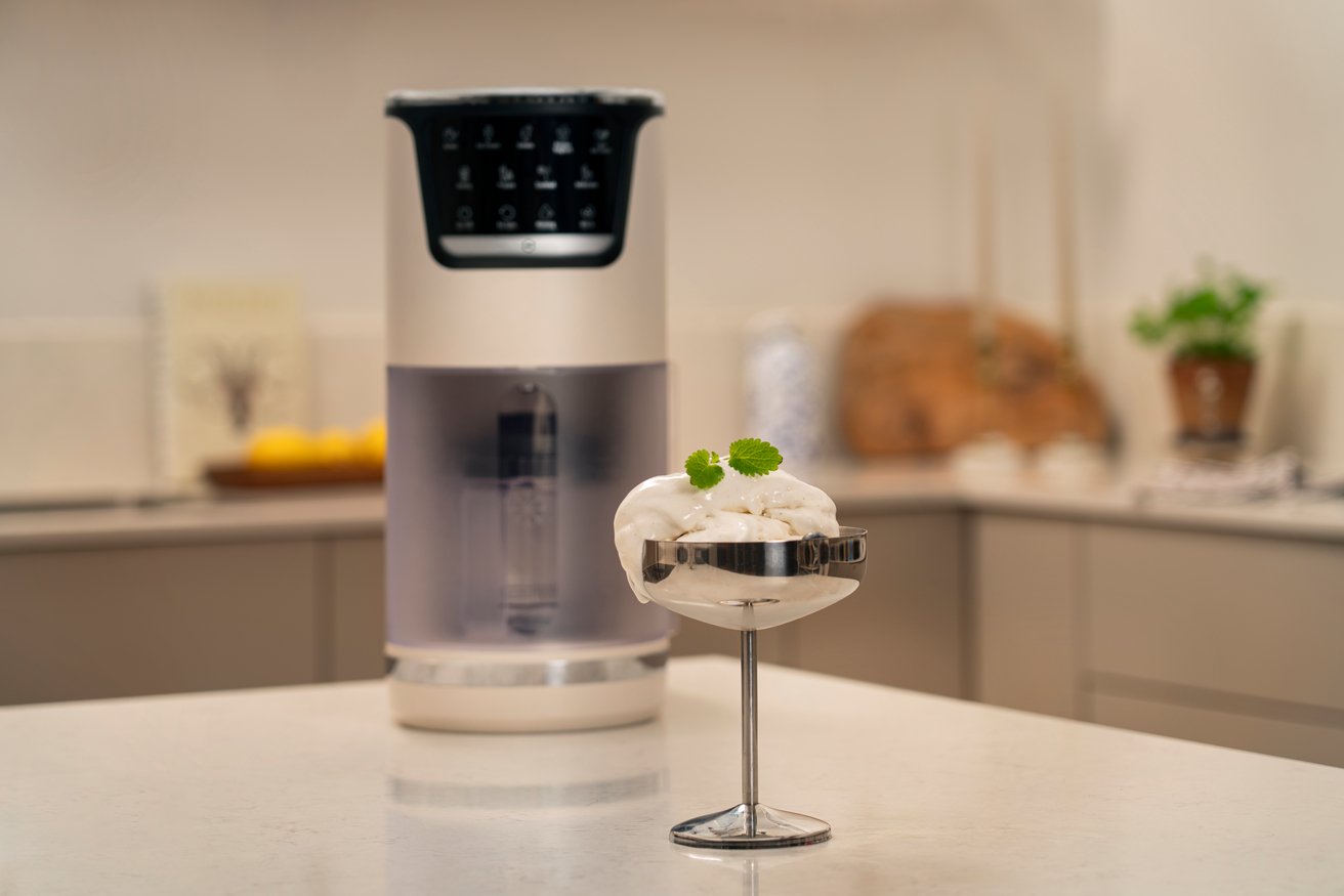 Stilren beige färg med touchskärm för att enkelt välja program