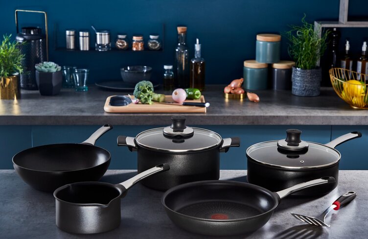 Flera olika material val från Tefal