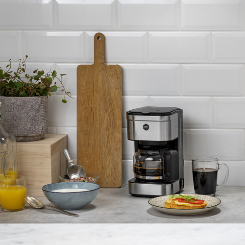 Coffee Prio Liten Kaffebryggare Svart/Silver 6 koppar 
