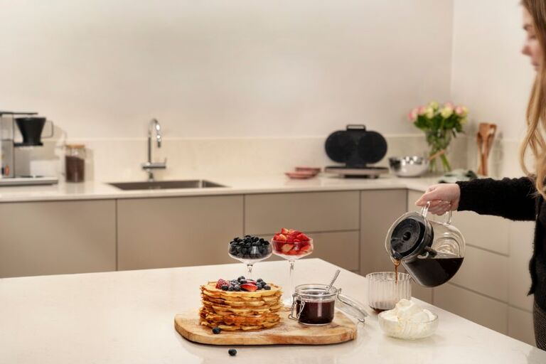 Våfflor till kaffet är en perfekt kombination, och med söta toppings kan du verkligen förhöja din fikastund.