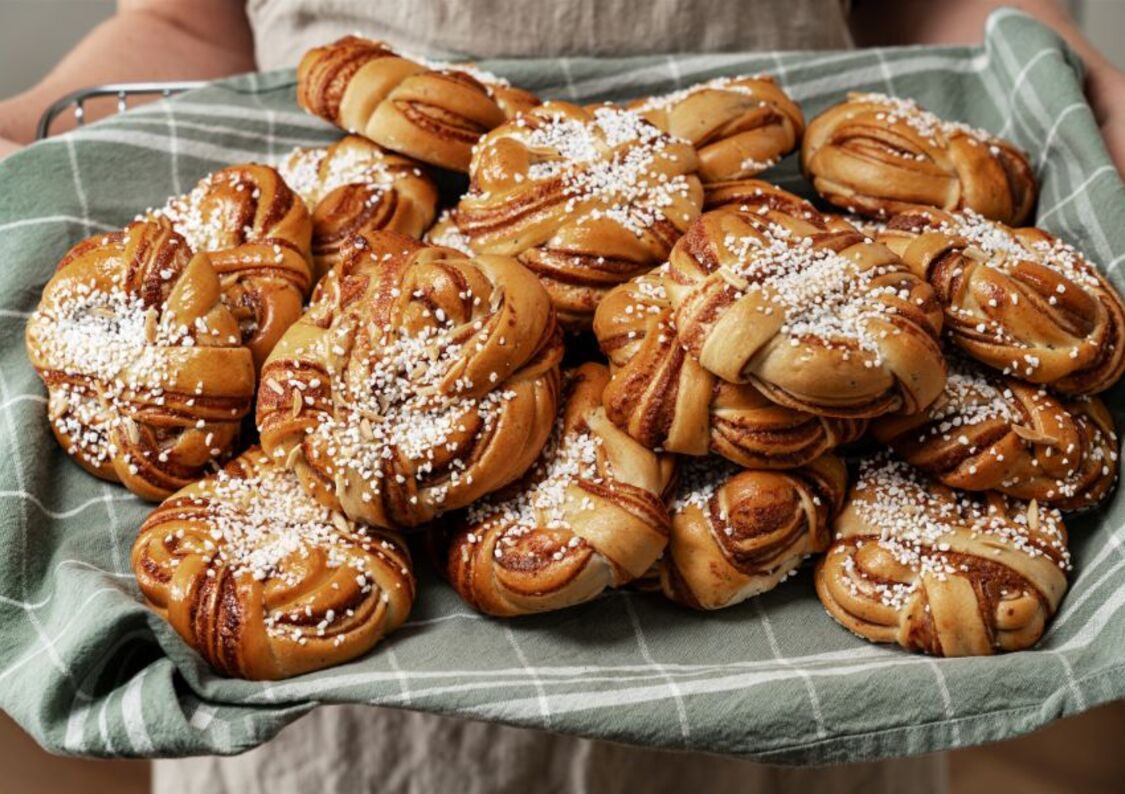 Baka klassiska kanelbullar
