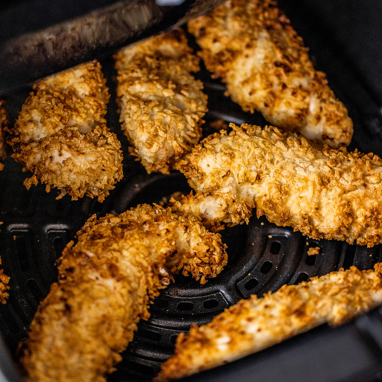 Vad är skillnaden mellan en air fryer och en traditionell ugn?