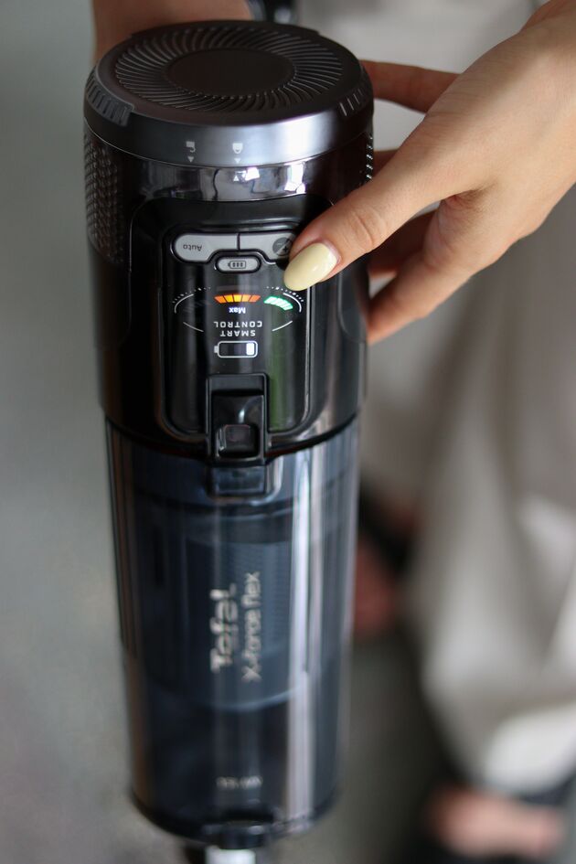 Upptäck Boost-funktionen i alla X-force dammsugarmodeller: håll inne triggern för maximal rengöring av svåråtkomliga ytor och hörn.