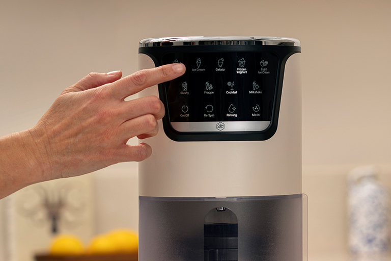 Smidig touchskärm med 9 olika program - 