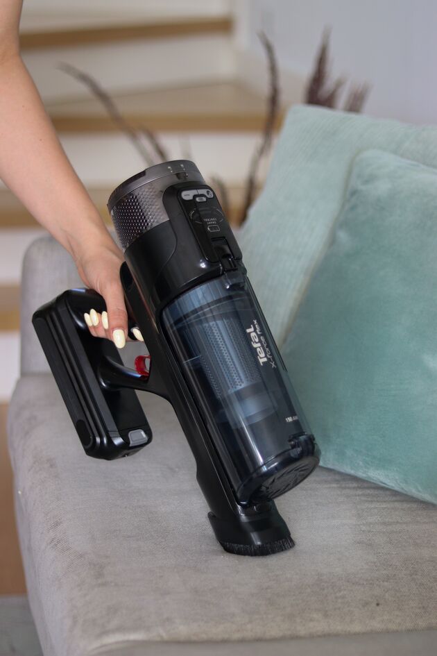 2 i 1 lösning med lätt avtagbar handdammsugare