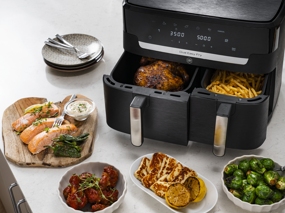 Air fryer med två separata matlådor