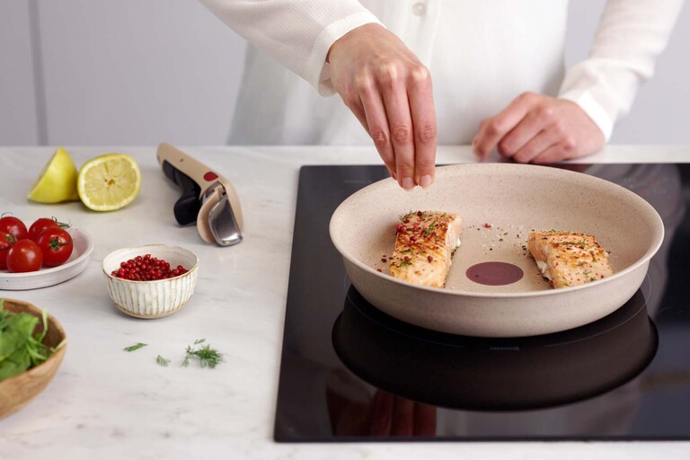 Mineralia+ är en non-stick beläggning med berikande mineraler.