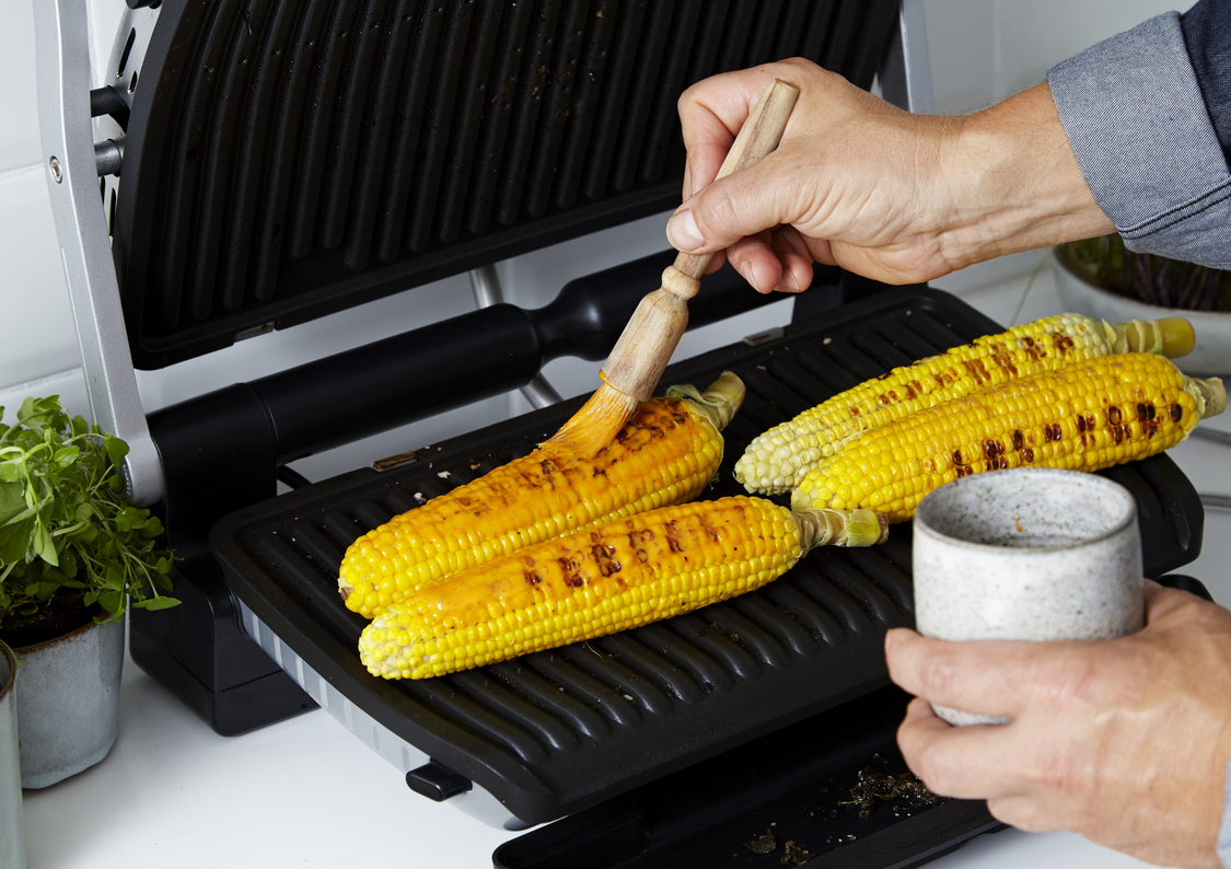 Kan man använda en bordsgrill inomhus?