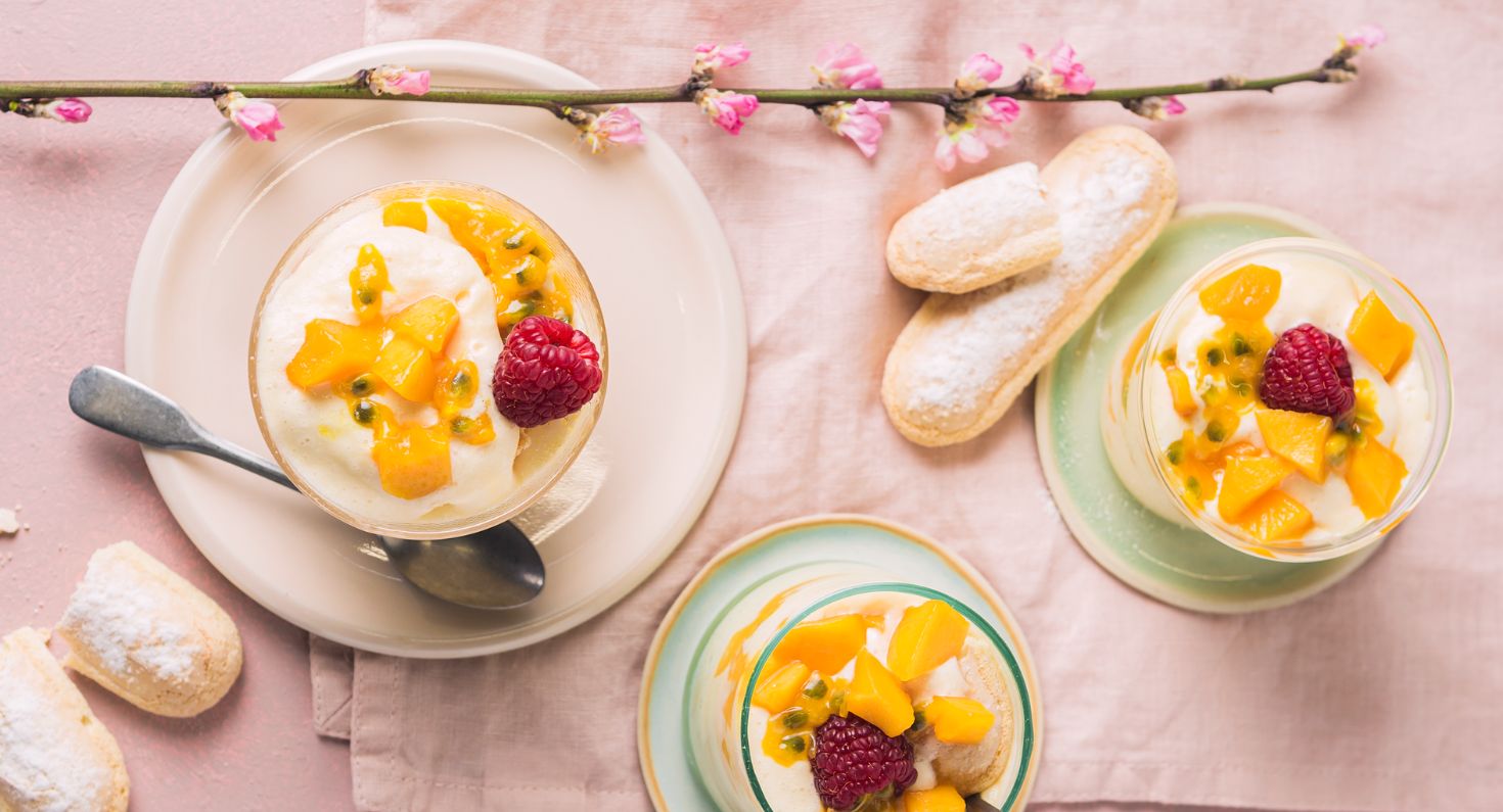 Mango- och passionsfruktstiramisu