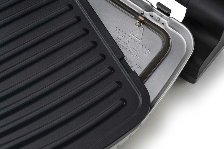 Avtagbara plattor med keramisk beläggning