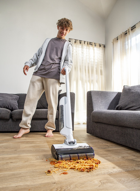 X-Clean - Den ultimata lösningen för ett glänsande rent hem. Suger upp smuts och rengör ytan samtidigt.