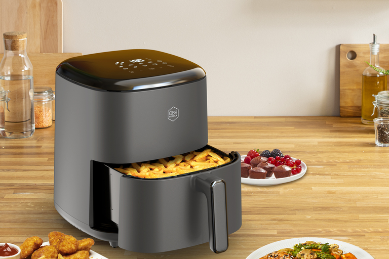 Kan man ha olja på pommes i airfryer?